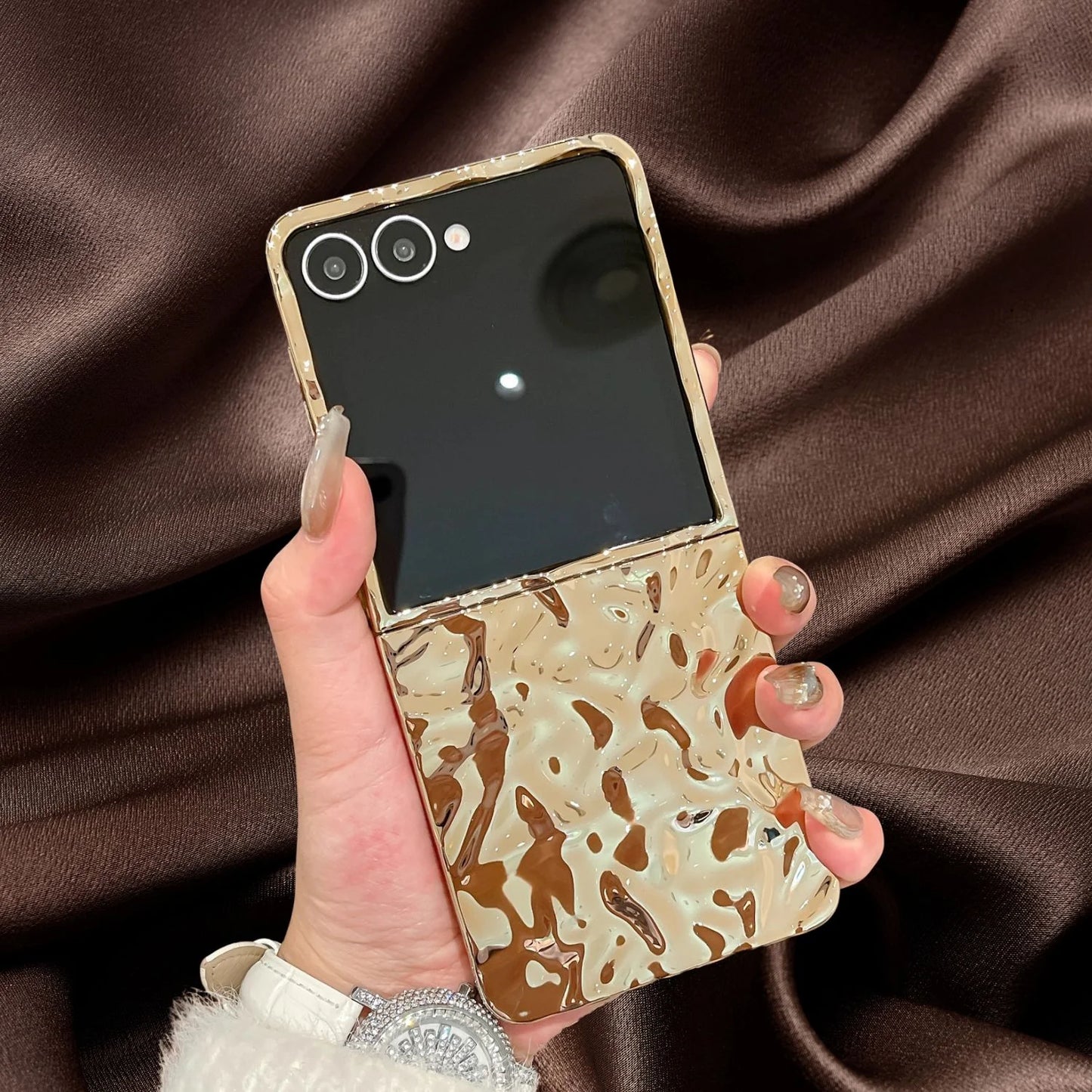 Gold Glossy Frame Case for Samsung Galaxy Z Flip – Luxury Protective Cover